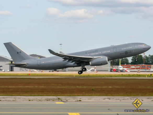 Airbus CC-330 (A330-243)